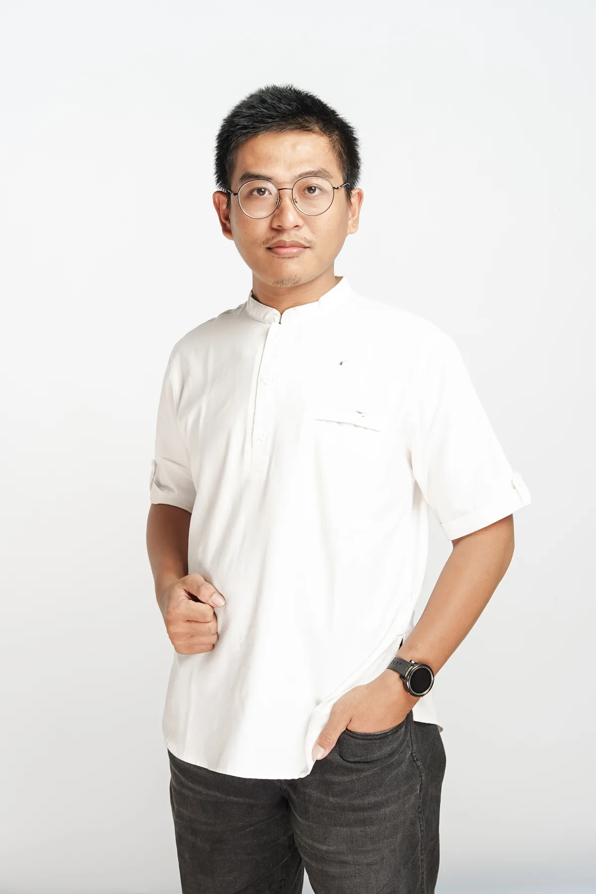 Dr. Ihsan Prabowo - Dokter Hewan & Founder PetBook.id